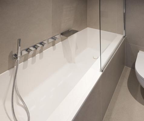 PAA-Baths-Silkstone-Infinity-built-in--bathroom-interior-Riga-River-Breeze-Residence--03-WEB